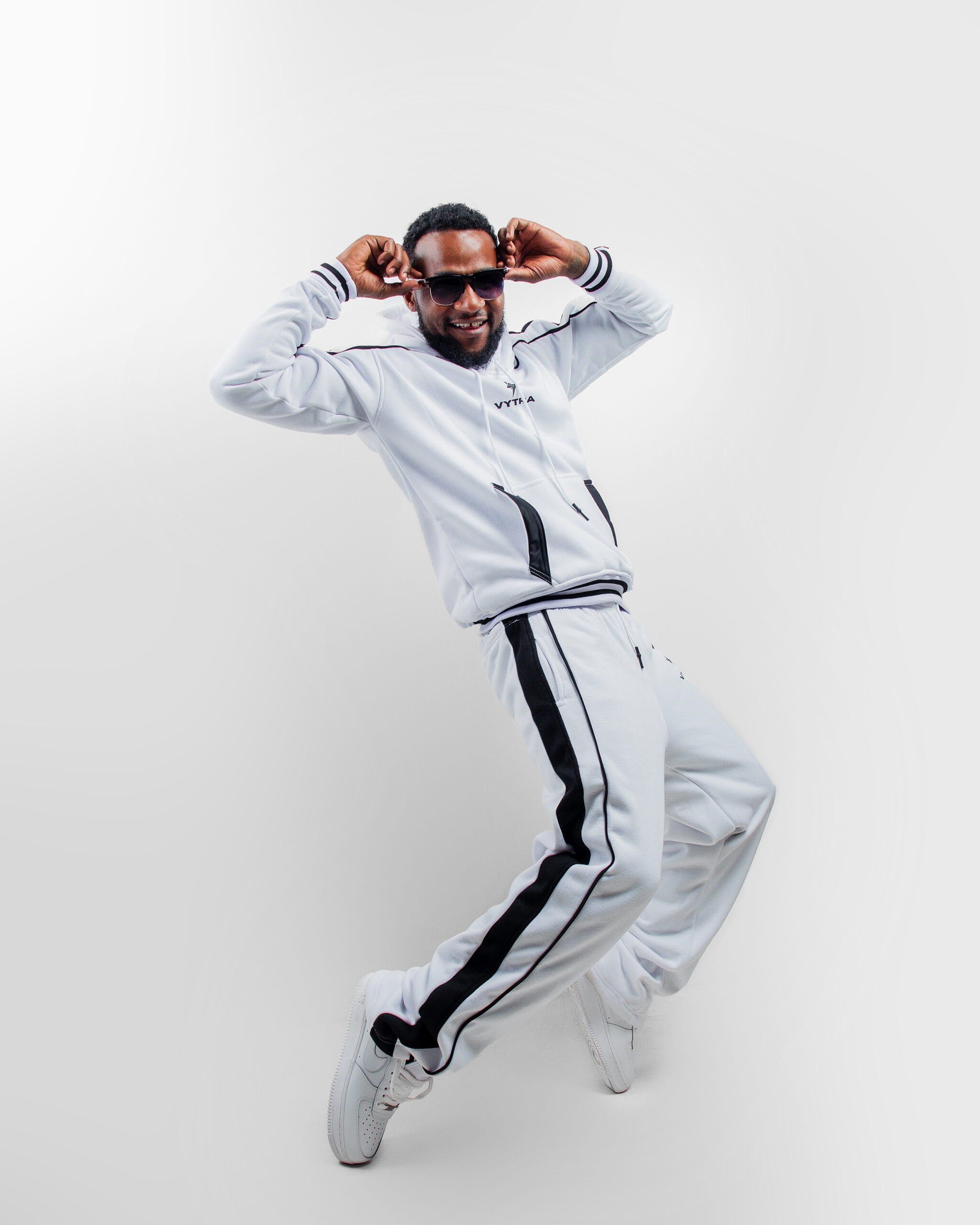 Vytra Signature White Set - Image 2